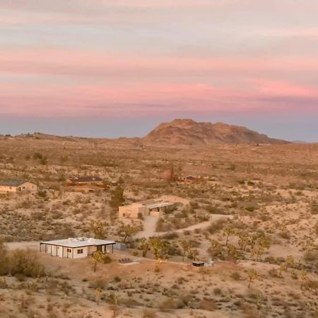 Kinetic House-Joshua Trees Sculptures Cowboy Pool Villa Yucca Valley Exterior photo